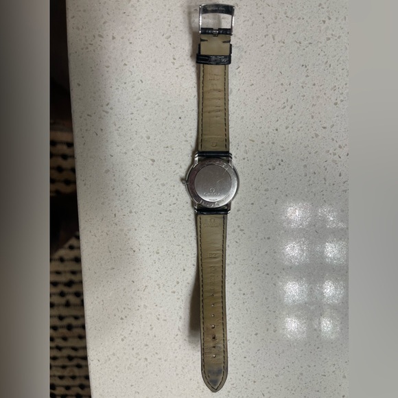 OMEGA De Ville Prestige Quartz 34mm Silver. - Picture 5 of 5